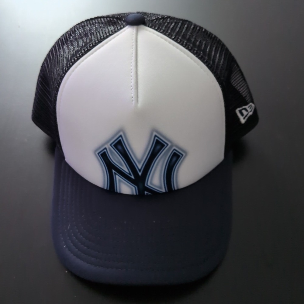 New Era‎ 9Forty New York Yankees Foam Trucker Hat Youth OSFM Blue